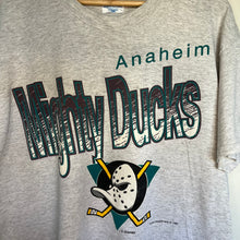 Load image into Gallery viewer, Anaheim Mighty Ducks Logo T-Shirt (M/L)
