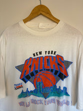 Load image into Gallery viewer, New York Knicks 1993 NBA Playoffs T-Shirt (XL)
