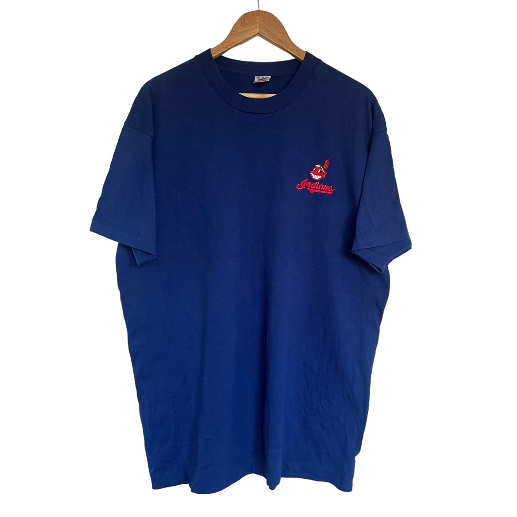 Cleveland Indians Embroidered T-Shirt (L)