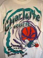Load image into Gallery viewer, Charlotte Hornets 'Double Sided' T-Shirt (M)
