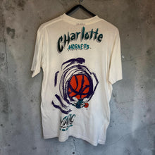 Load image into Gallery viewer, Charlotte Hornets 'Double Sided' T-Shirt (M)
