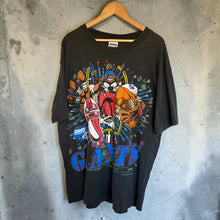 Load image into Gallery viewer, Taz New York Giants T-Shirt (XL)
