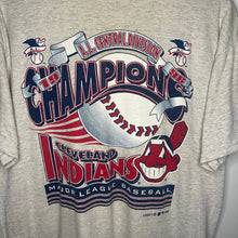 Load image into Gallery viewer, Cleveland Indians &#39;1996 A.L. Central Divison&#39; T-Shirt (L)
