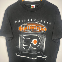 Load image into Gallery viewer, Philadelphia Flyers Logo T-Shirt (M/L)
