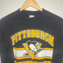 Load image into Gallery viewer, Pittsburgh Penguins Logo T-Shirt (S)
