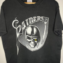 Load image into Gallery viewer, Oakland Raiders &#39;Double Sided&#39; T-Shirt (L)
