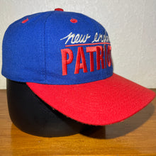 Load image into Gallery viewer, New England Patriots Snapback
